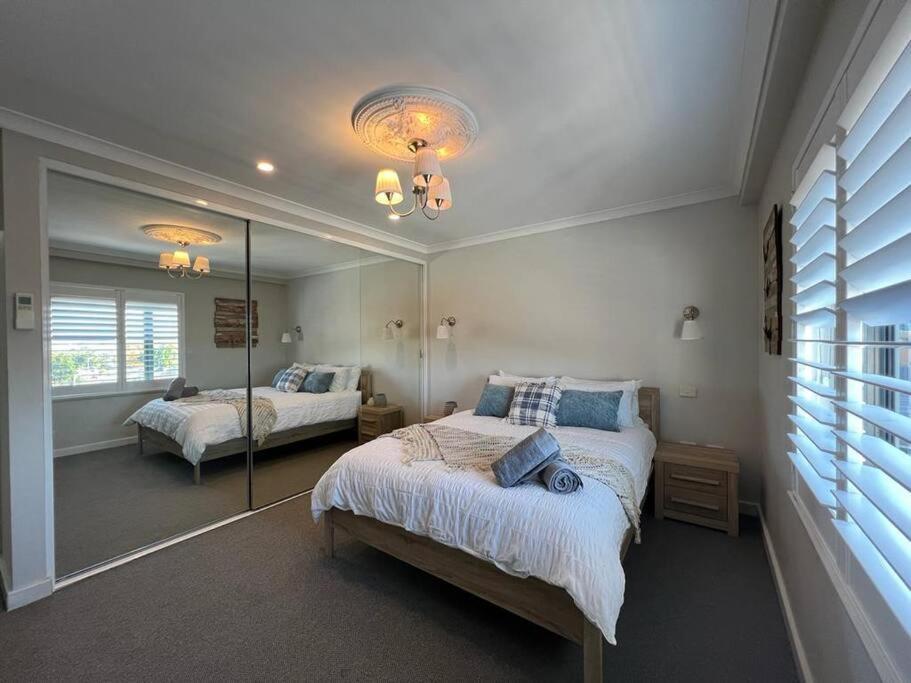 Stunning! 'New York Style' Roof Top 2 Car Apartment Perth Exterior photo